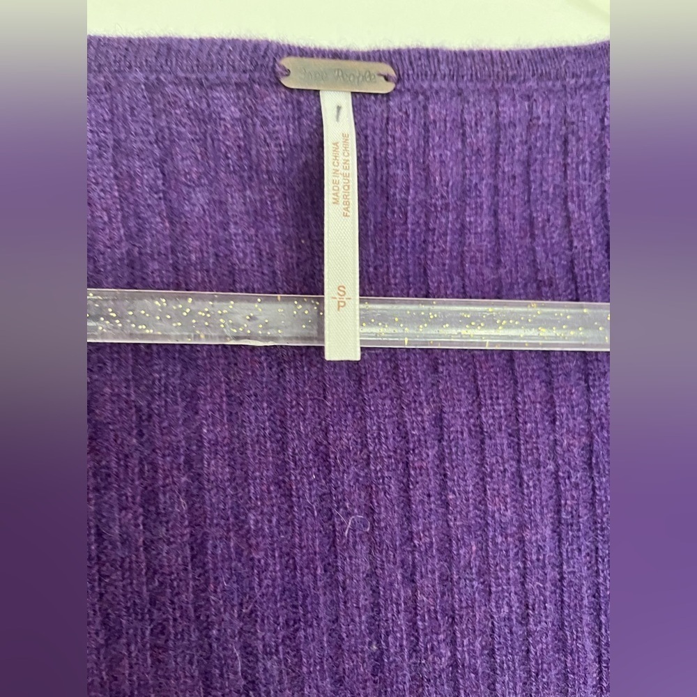 Cashmere Free People Purple Top, NWOT Small​​​​​​​​ - Picture 4 of 4